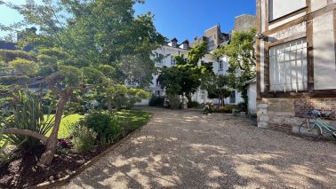 apartment 8 Rooms for sale on ROUEN (76000)