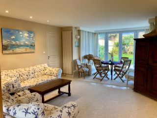 maison 6 Pièces en vente sur ST VAAST LA HOUGUE (50550)