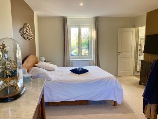 maison 6 Pièces en vente sur ST VAAST LA HOUGUE (50550)