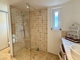 Norman house 8 Rooms for sale on MANNEVILLE LA PIPARD (14130)