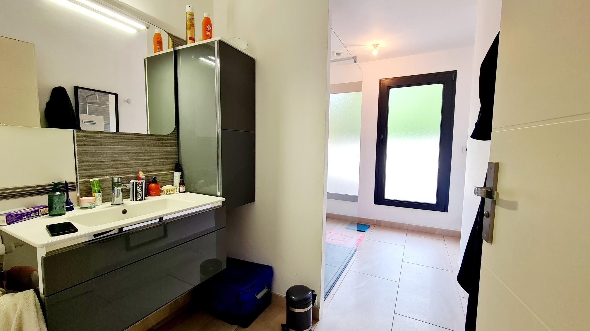 house 5 Rooms for sale on PONT L EVEQUE (14130)