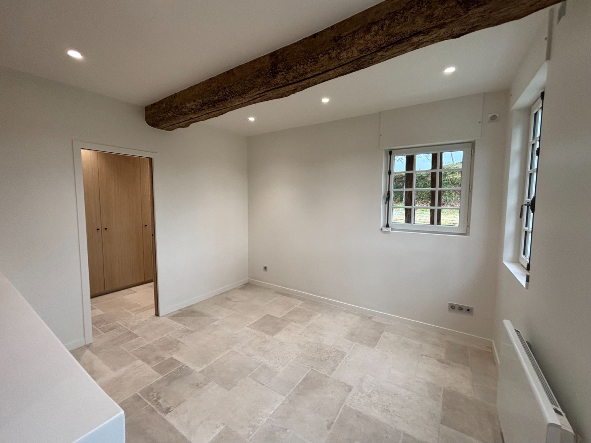 house 7 Rooms for sale on MEZIDON VALLEE D AUGE (14140)