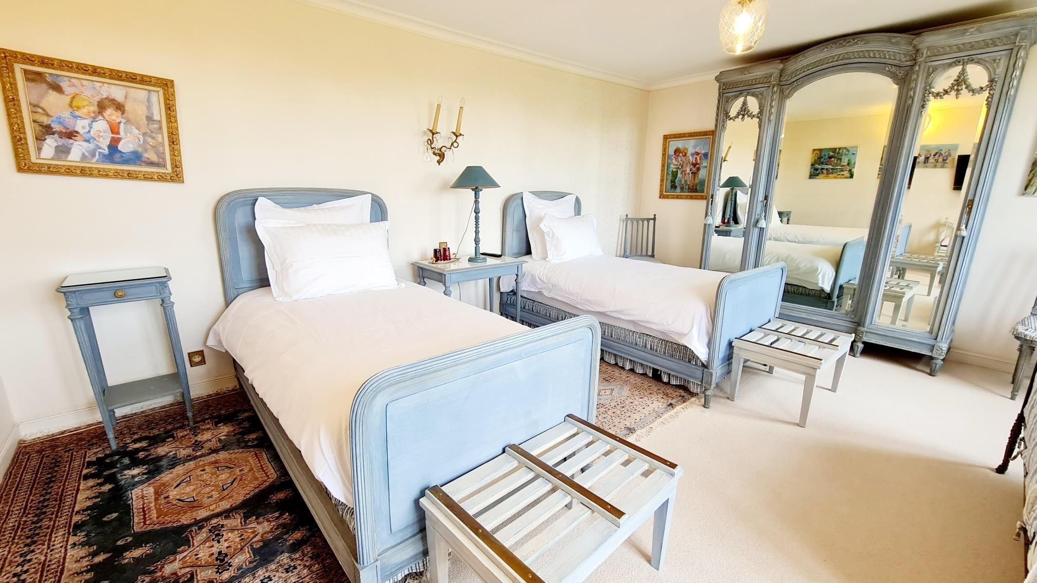 mansion 16 Rooms for sale on PONT L EVEQUE (14130)