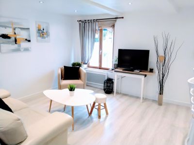 Sale Building Pont-l'Évêque 92 m²