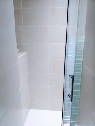 building for sale on PONT L EVEQUE (14130)