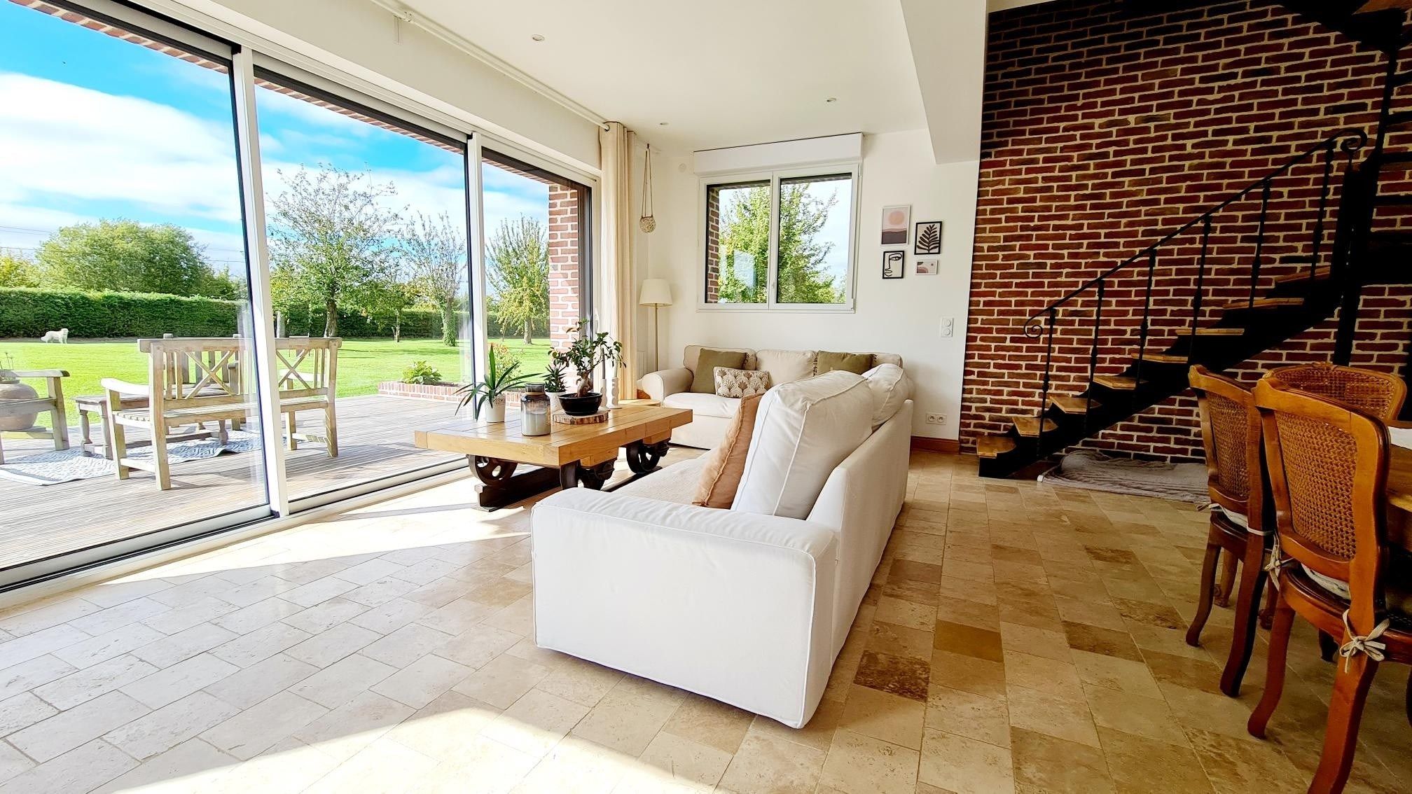 house 5 Rooms for sale on PONT L EVEQUE (14130)