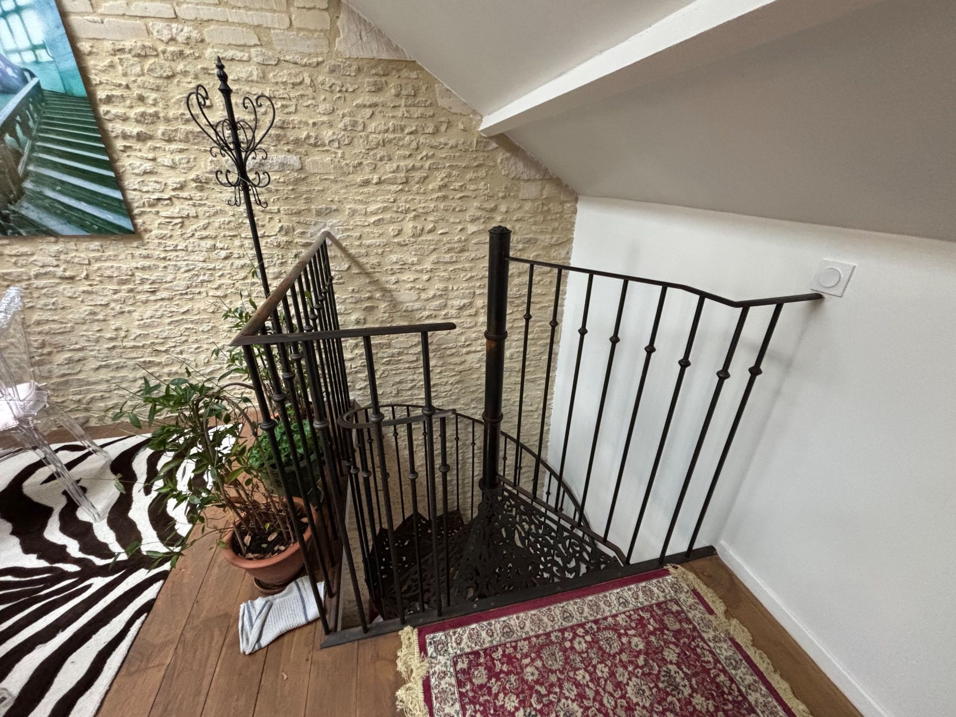 mansion 10 Rooms for sale on ROTS (14740)