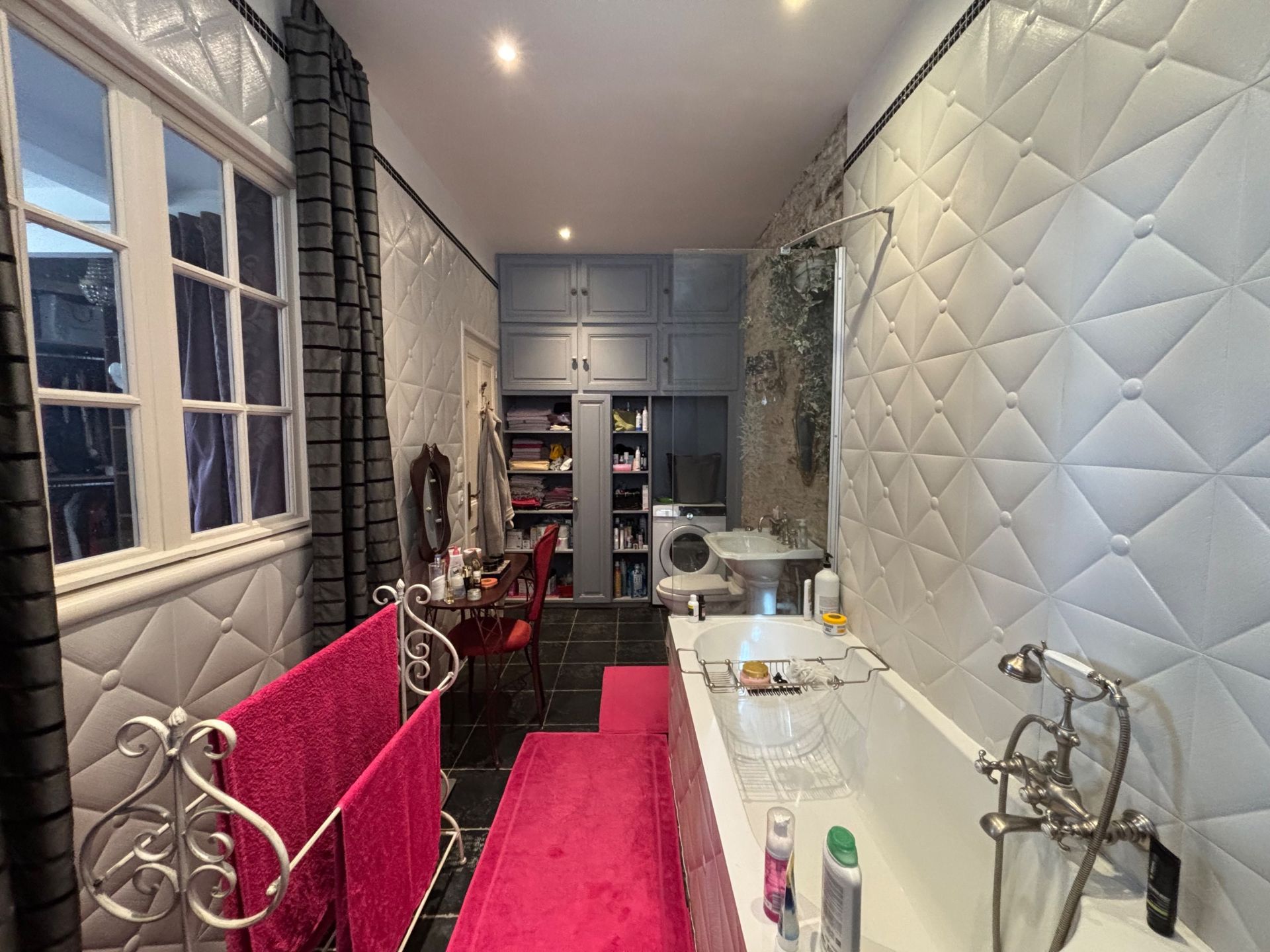 mansion 10 Rooms for sale on ROTS (14740)