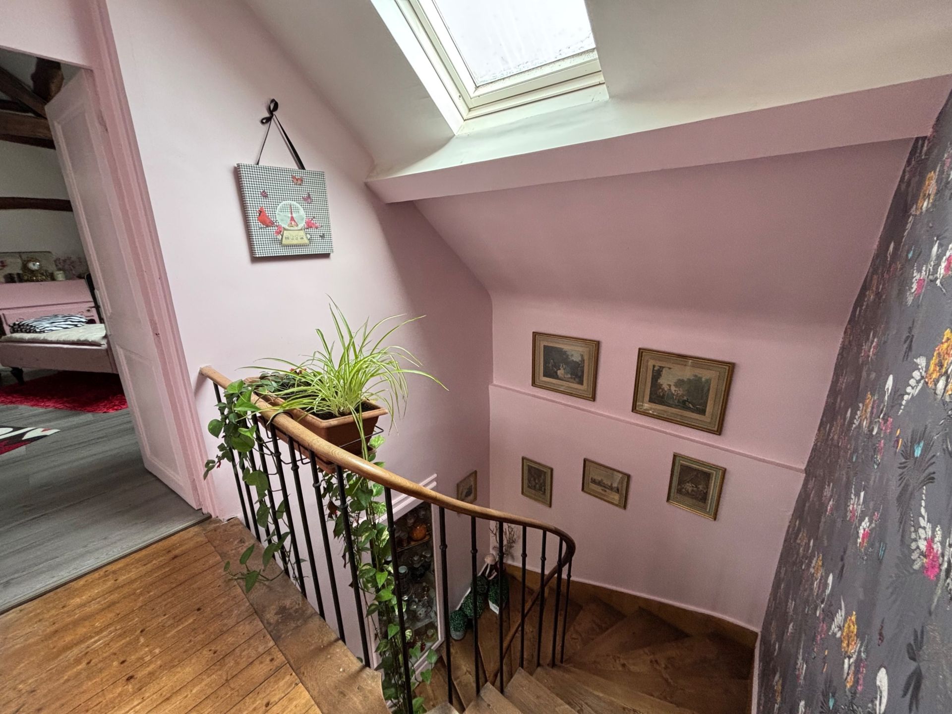 mansion 10 Rooms for sale on ROTS (14740)