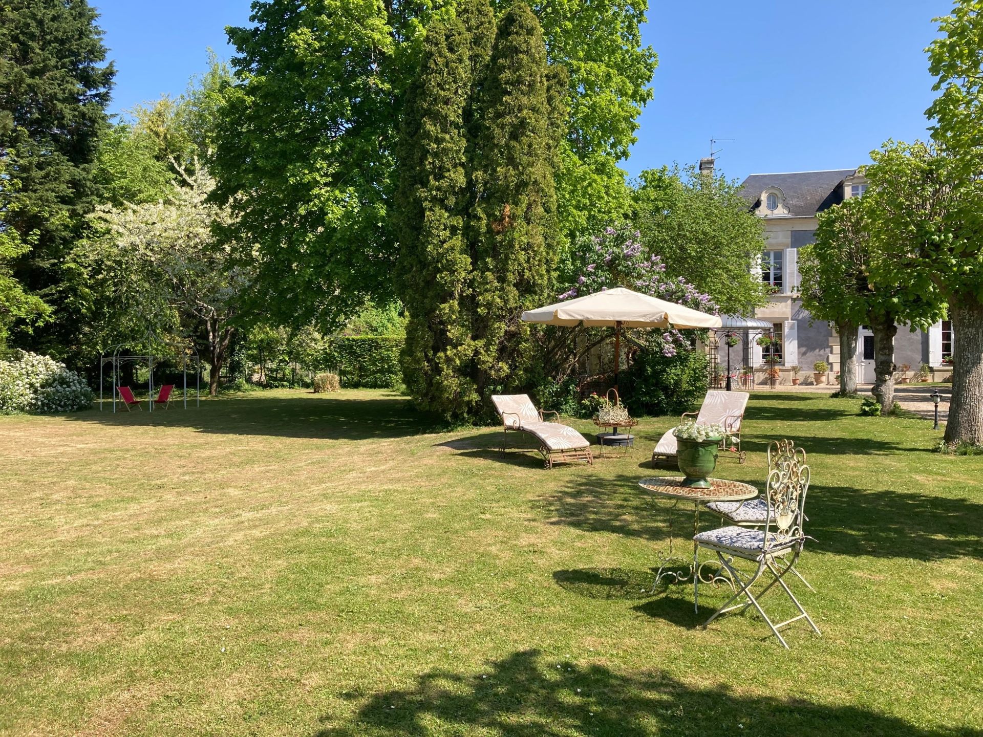 mansion 10 Rooms for sale on ROTS (14740)