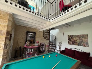 mansion 10 Rooms for sale on ROTS (14740)