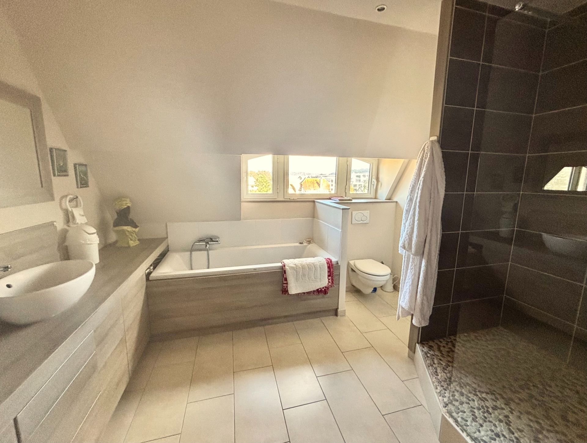 appartement 5 Pièces en vente sur BENERVILLE SUR MER (14910)