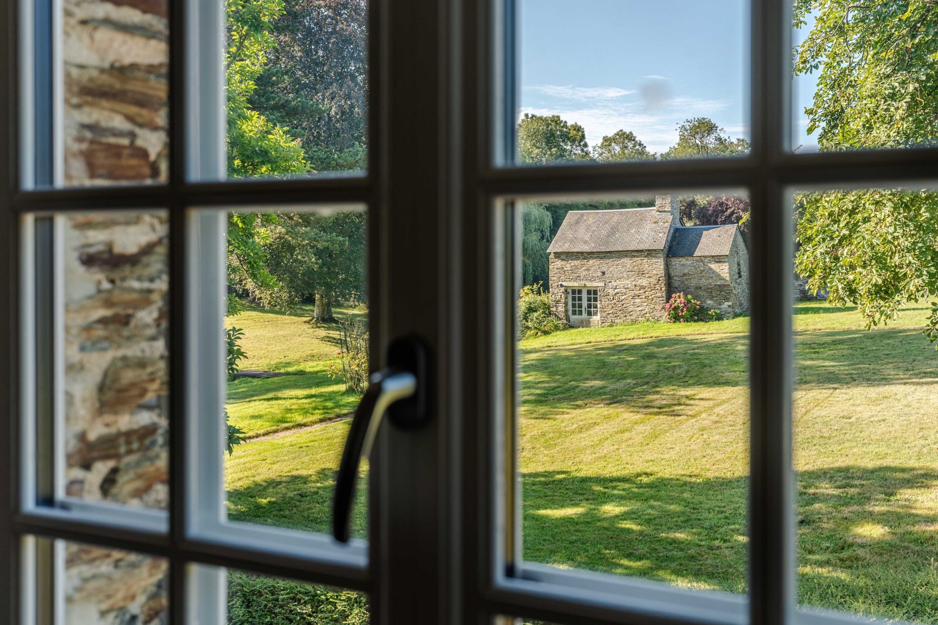 house 19 Rooms for sale on BAYEUX (14400)