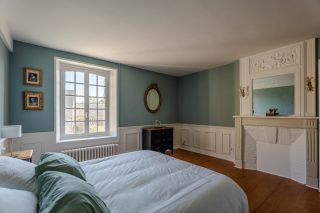 house 19 Rooms for sale on BAYEUX (14400)