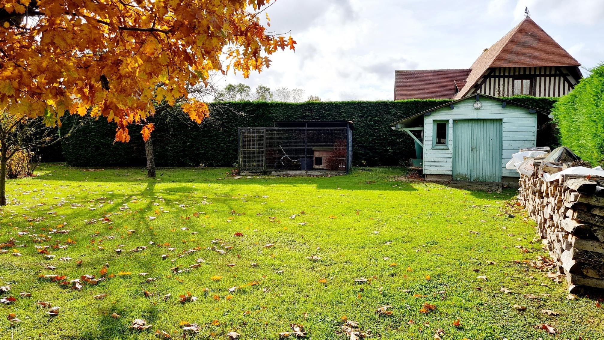 house 7 Rooms for sale on HONFLEUR (14600)