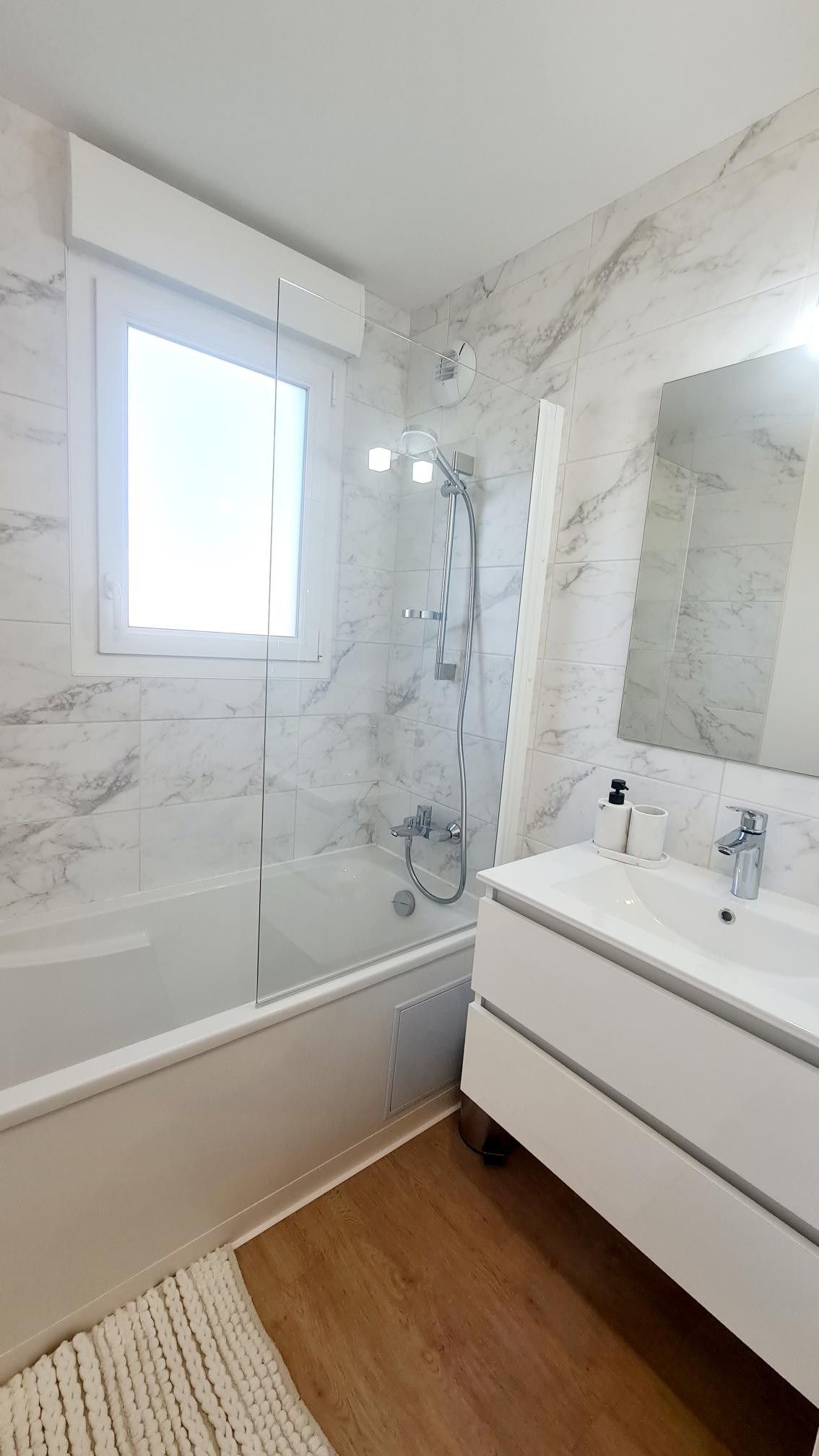 house 5 Rooms for sale on PONT L EVEQUE (14130)