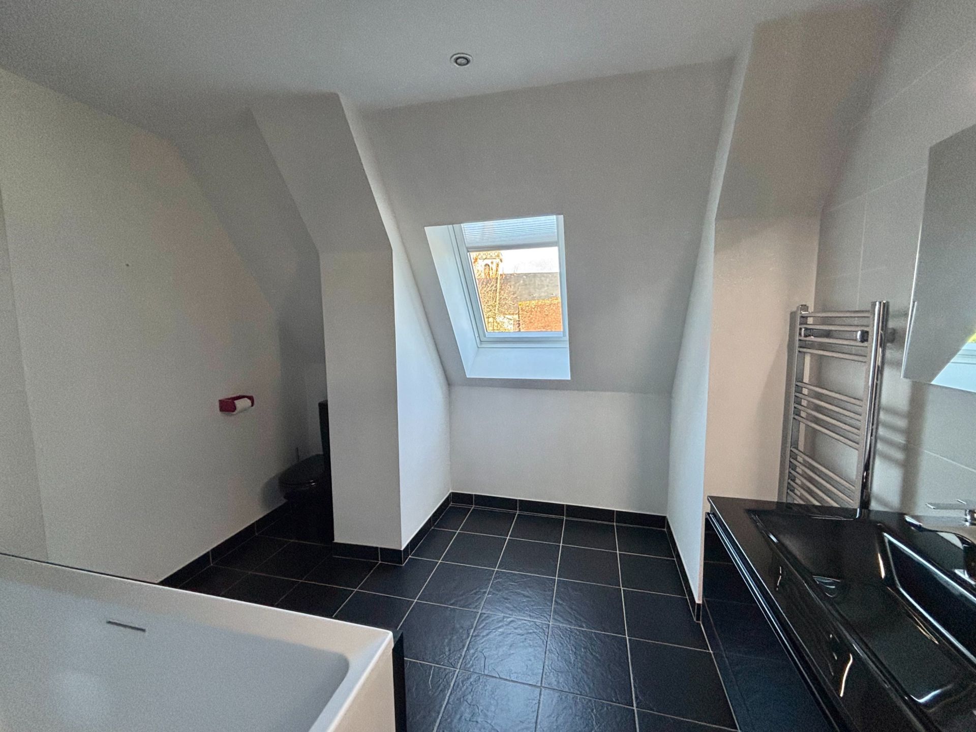 house 5 Rooms for sale on CLEVILLE (14370)