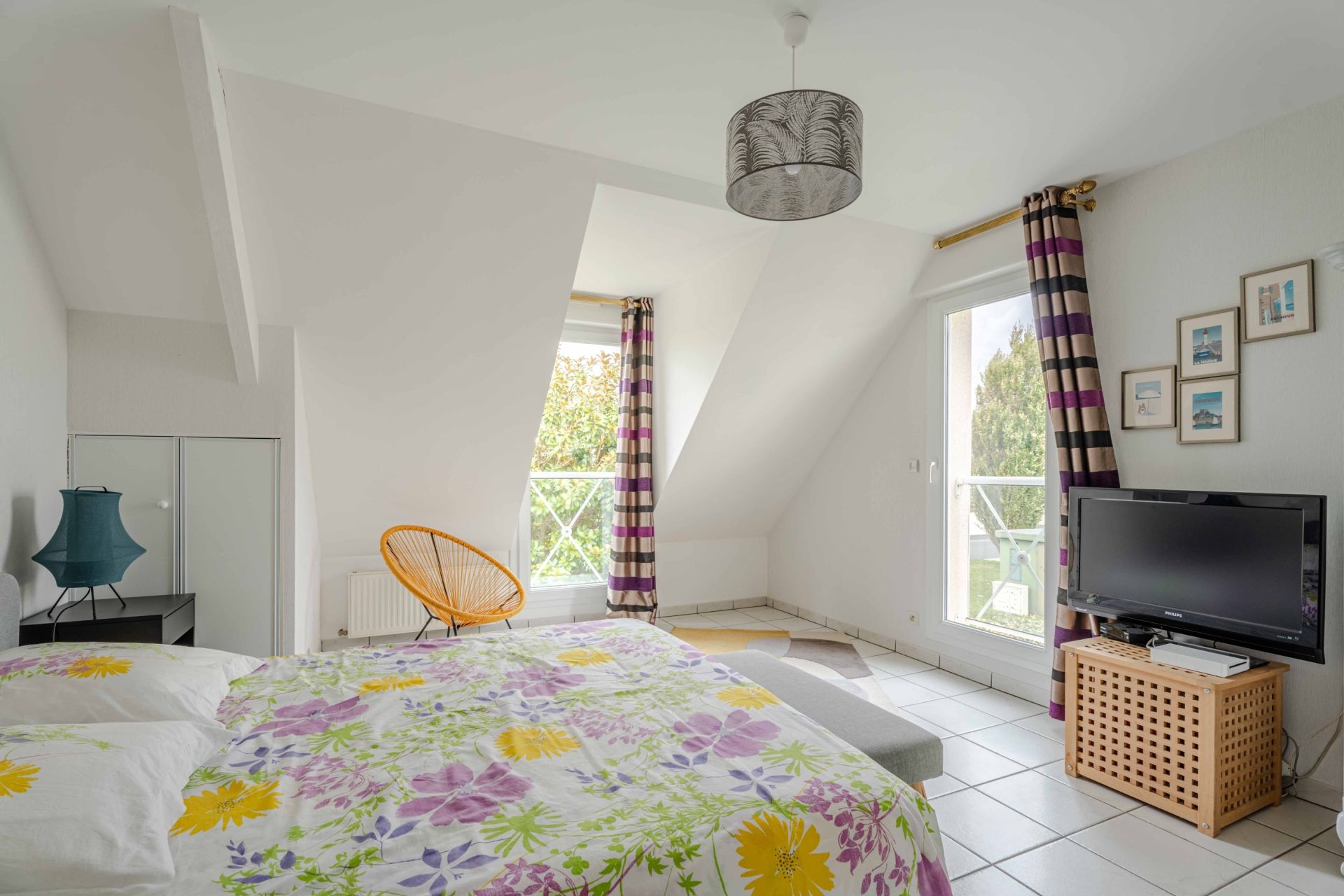 house 8 Rooms for sale on BERNIERES SUR MER (14990)