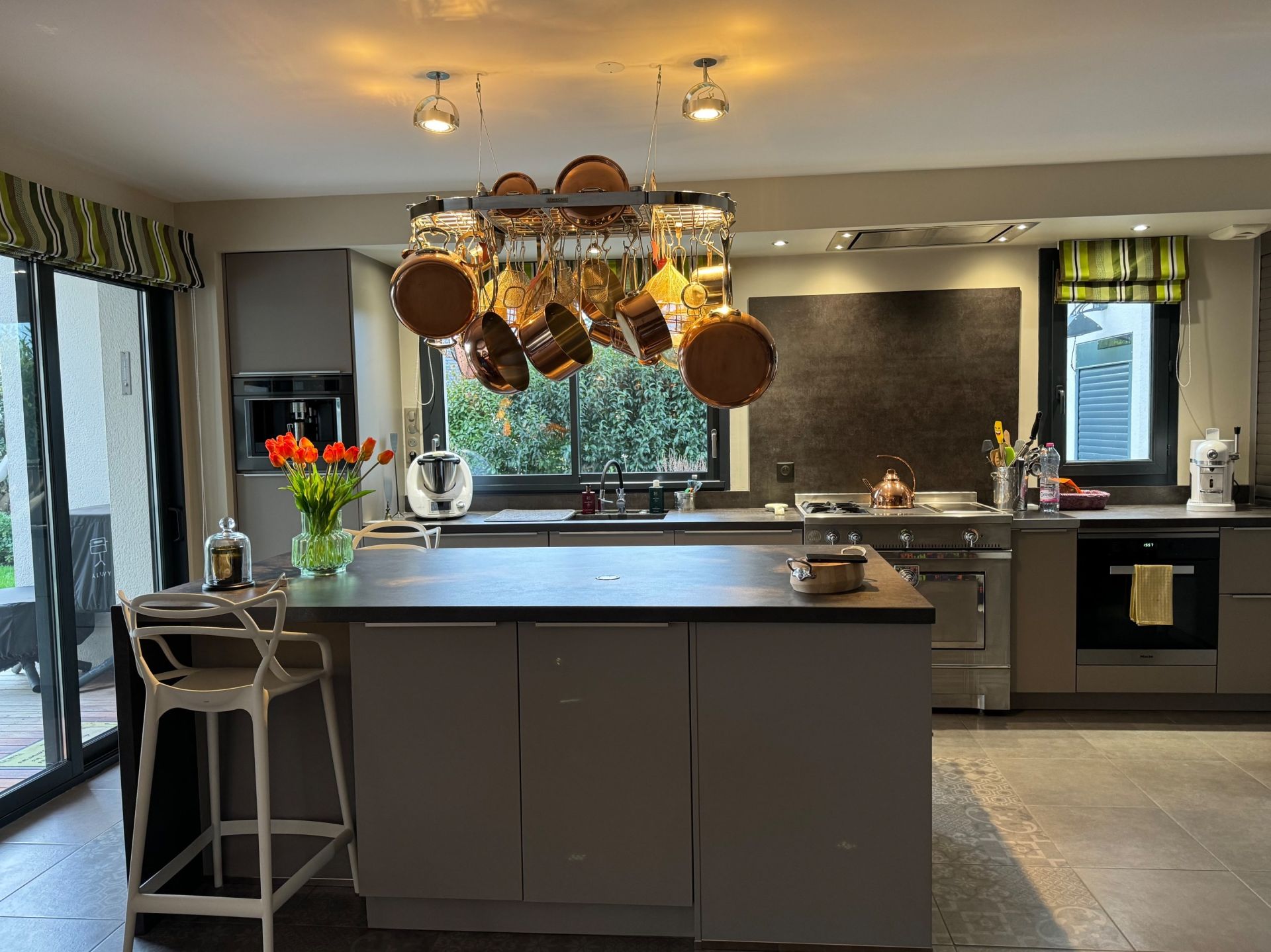 house 7 Rooms for sale on AVRANCHES (50300)