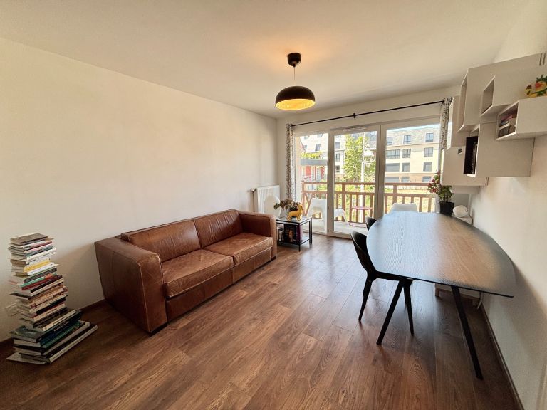 apartment 2 Rooms for sale on BENERVILLE SUR MER (14910)