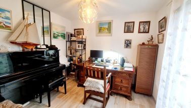 house 6 Rooms for sale on CABOURG (14390)