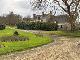 house 16 Rooms for sale on TESSY SUR VIRE (50420)