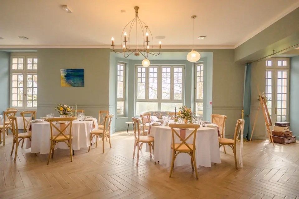 villa 10 Rooms for sale on GRANVILLE (50400)