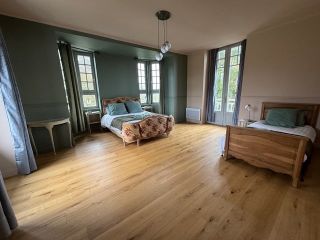 villa 10 Rooms for sale on GRANVILLE (50400)