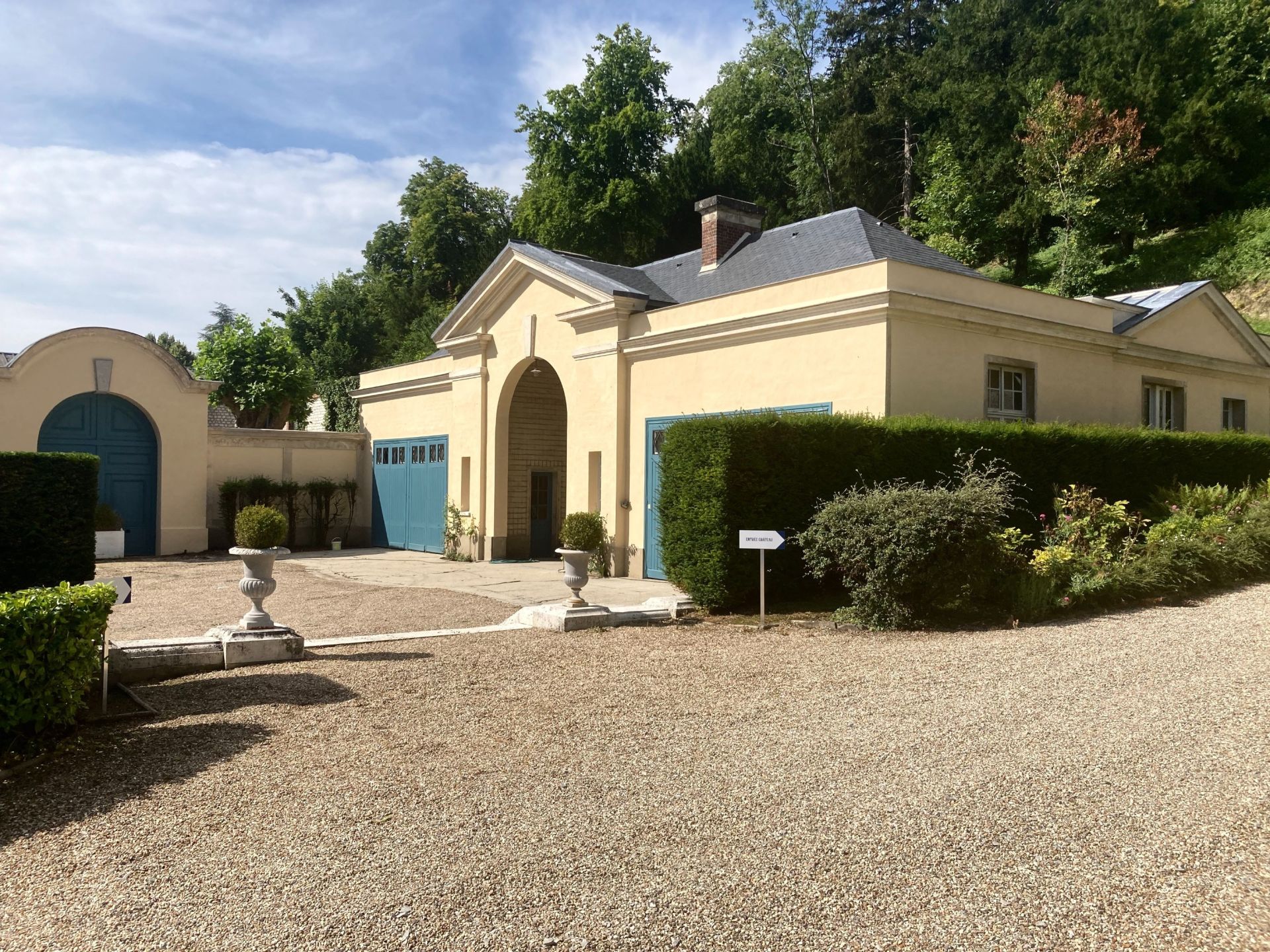 castle 18 Rooms for sale on ST PIERRE DU VAUVRAY (27430)