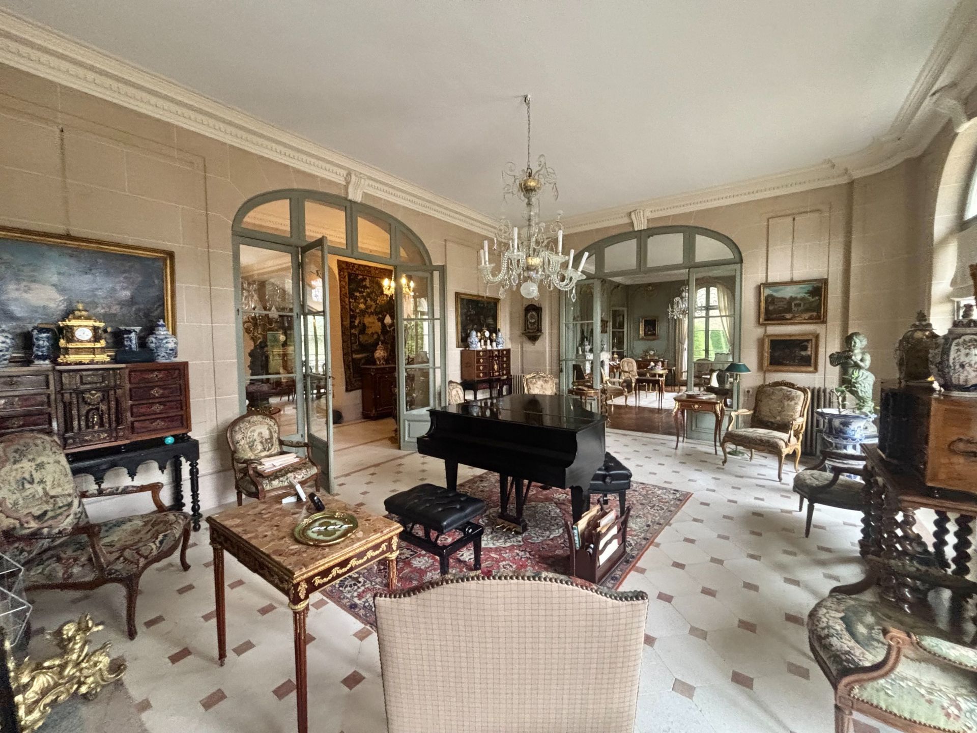 castle 18 Rooms for sale on ST PIERRE DU VAUVRAY (27430)