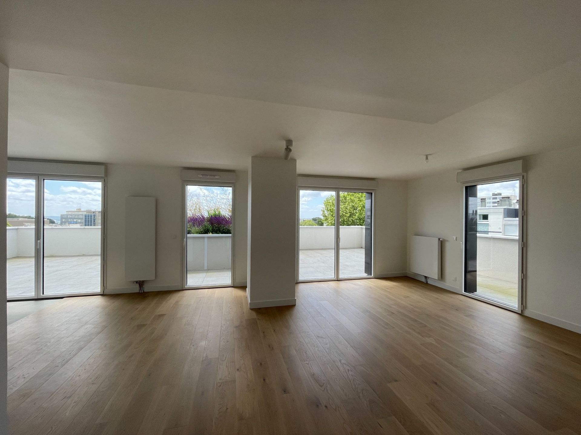 apartment 5 Rooms for sale on MONT ST AIGNAN (76130)
