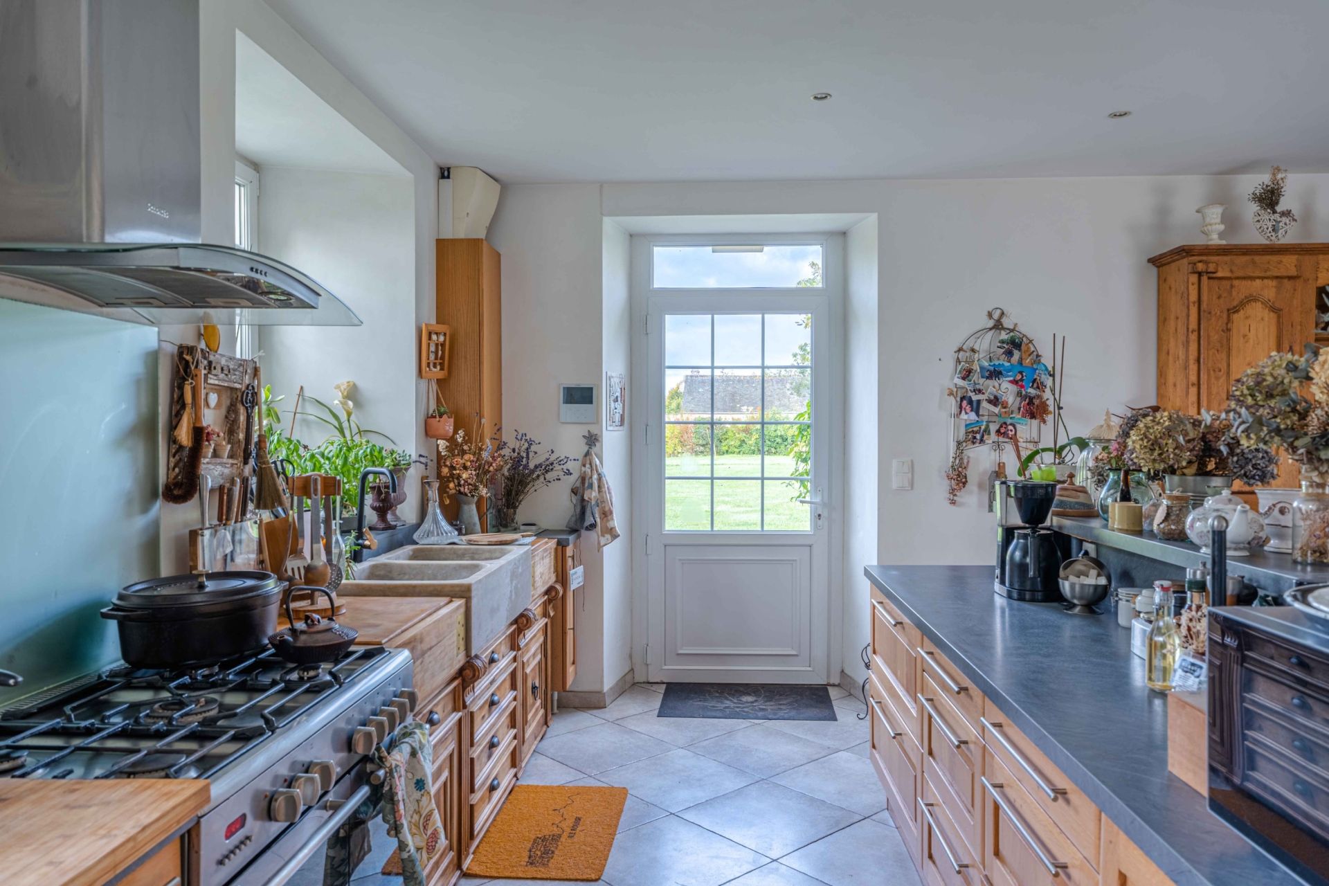 house 6 Rooms for sale on BAYEUX (14400)