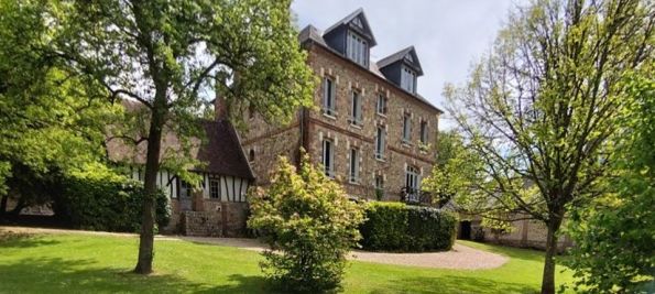 Vente Maison de maître Bernay 10&nbsp;Pièces 316&nbsp;m²