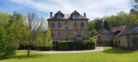 maison de maître 10 Pièces en vente sur BERNAY (27300)