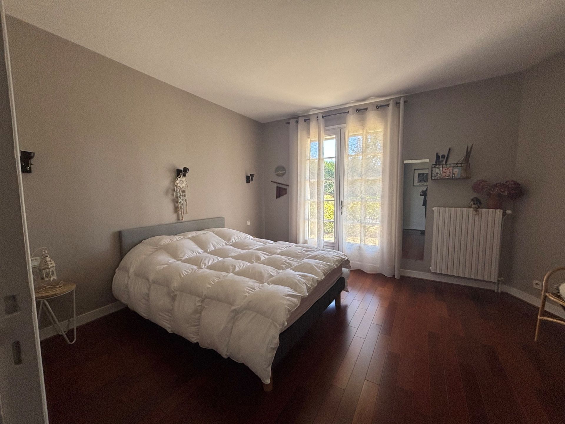 house 9 Rooms for sale on BAYEUX (14400)