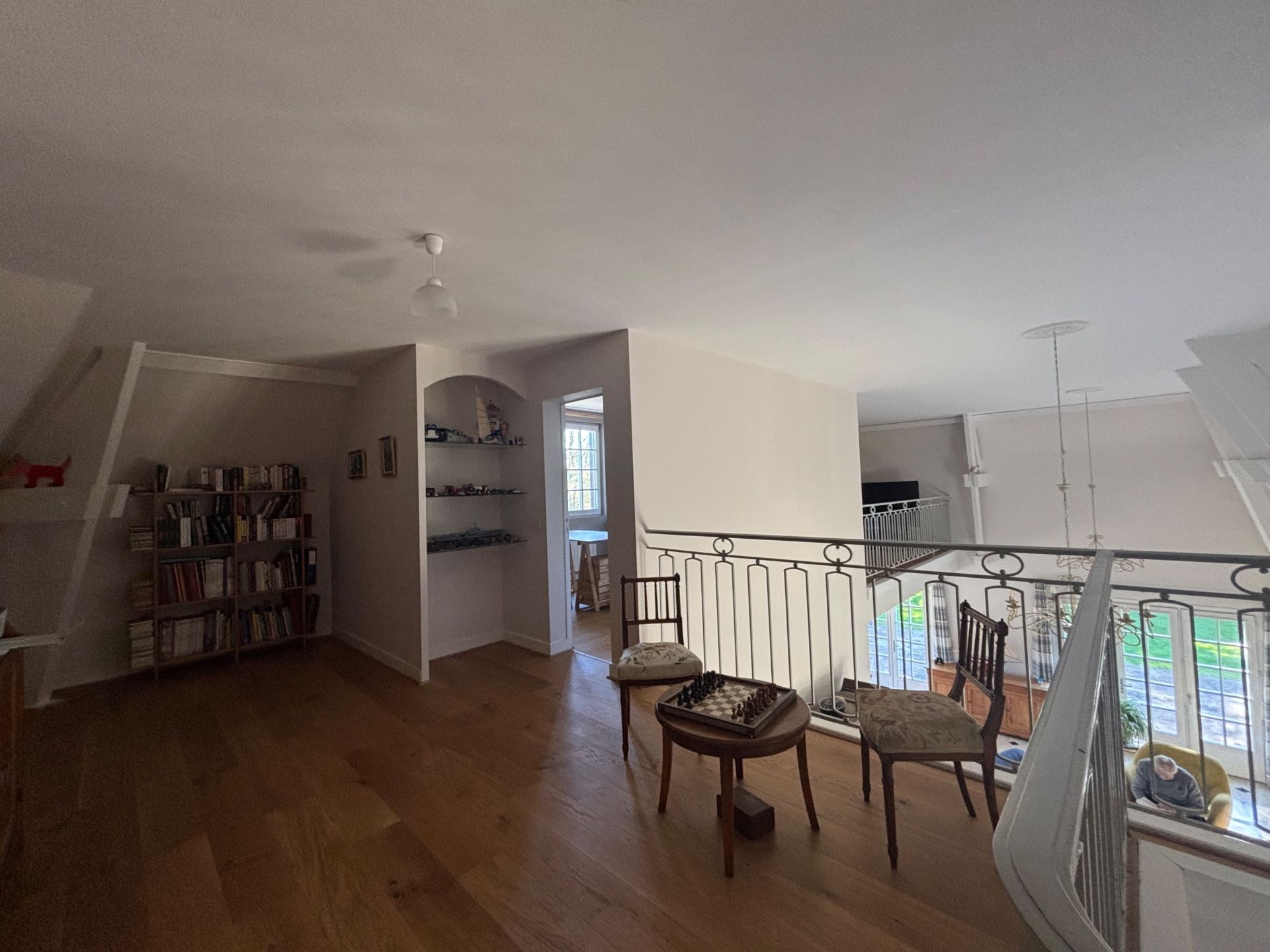 house 9 Rooms for sale on BAYEUX (14400)