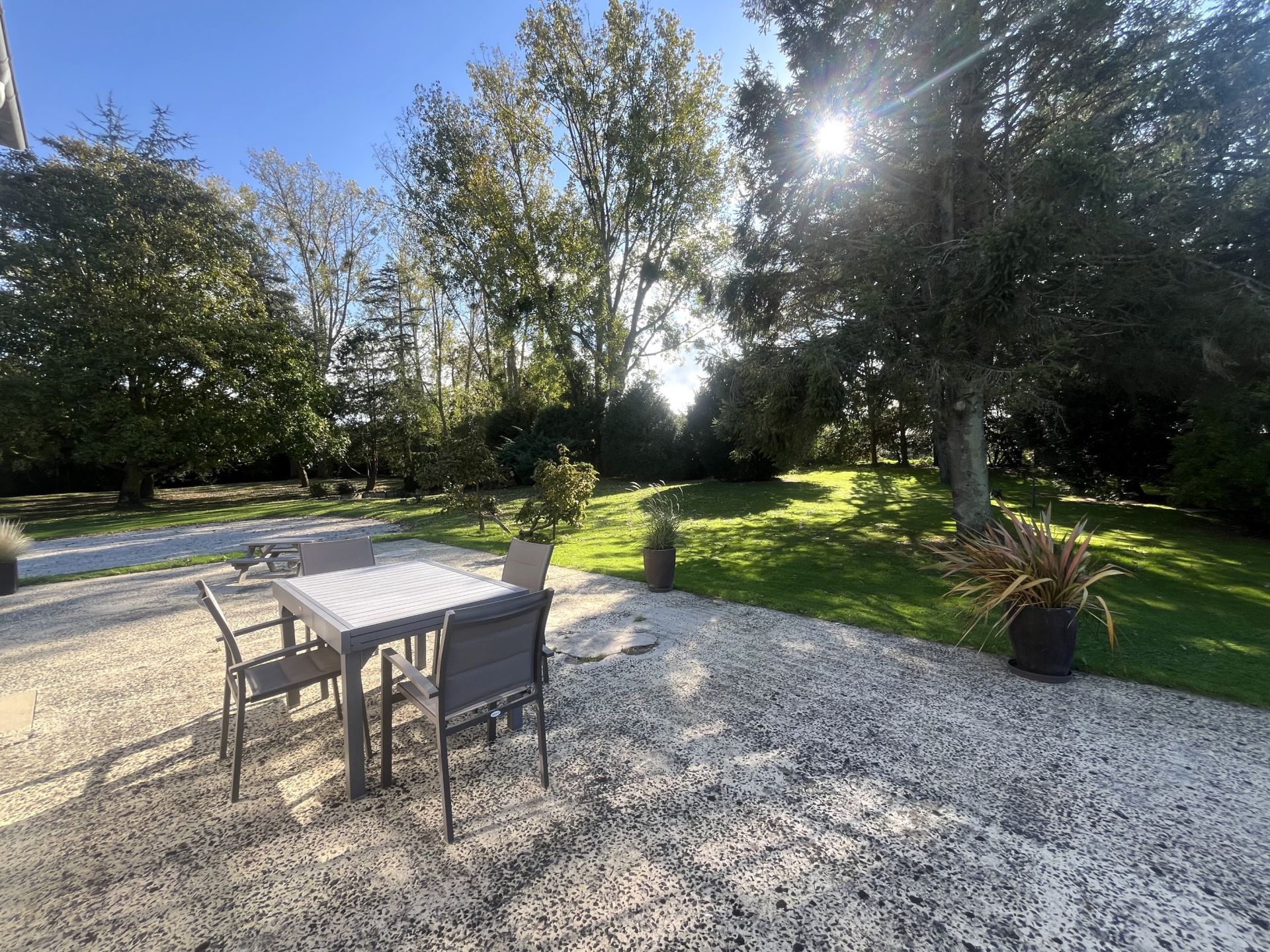 house 9 Rooms for sale on VAUX SUR AURE (14400)