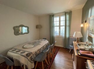 house 9 Rooms for sale on BENERVILLE SUR MER (14910)