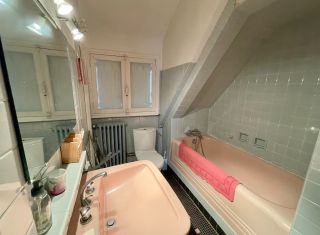 house 9 Rooms for sale on BENERVILLE SUR MER (14910)