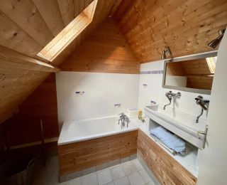 house 9 Rooms for sale on BENERVILLE SUR MER (14910)