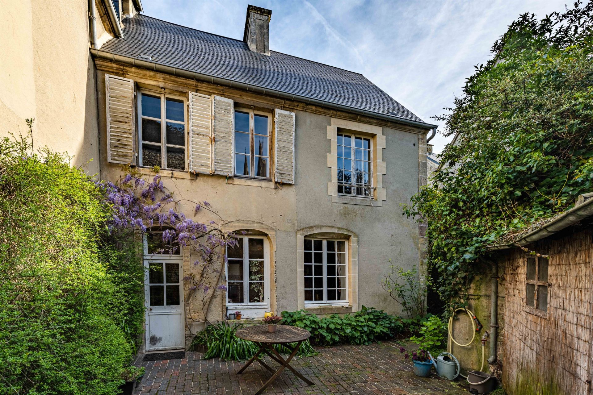 maison 15 Pièces en vente sur BAYEUX (14400)