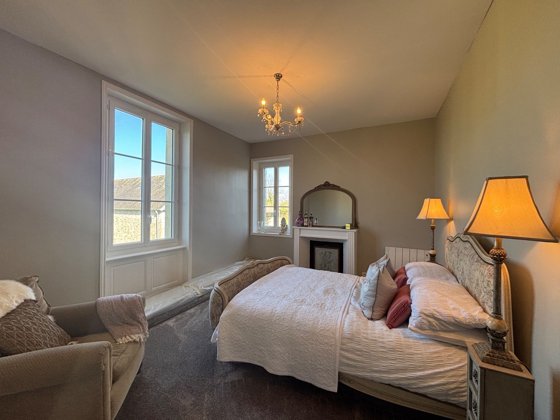 house 12 Rooms for sale on VIERVILLE SUR MER (14710)