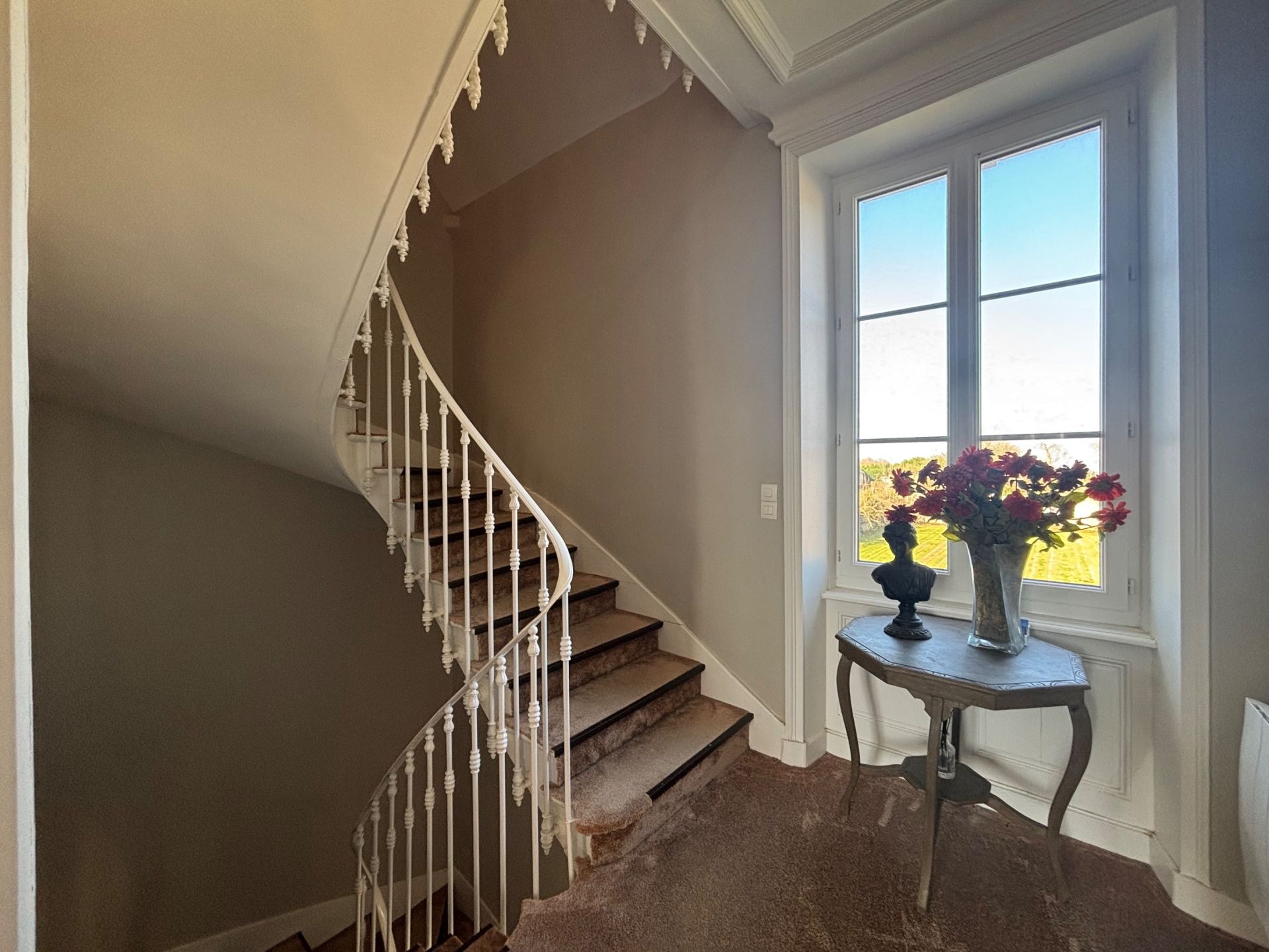 house 12 Rooms for sale on VIERVILLE SUR MER (14710)