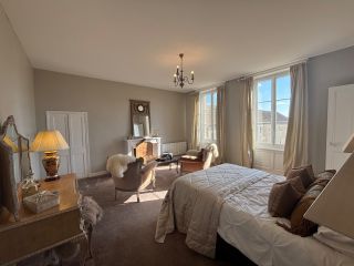 house 12 Rooms for sale on VIERVILLE SUR MER (14710)