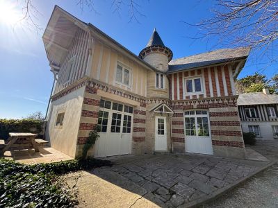 Vente Maison Arromanches-les-Bains 9&nbsp;Pièces 241&nbsp;m²