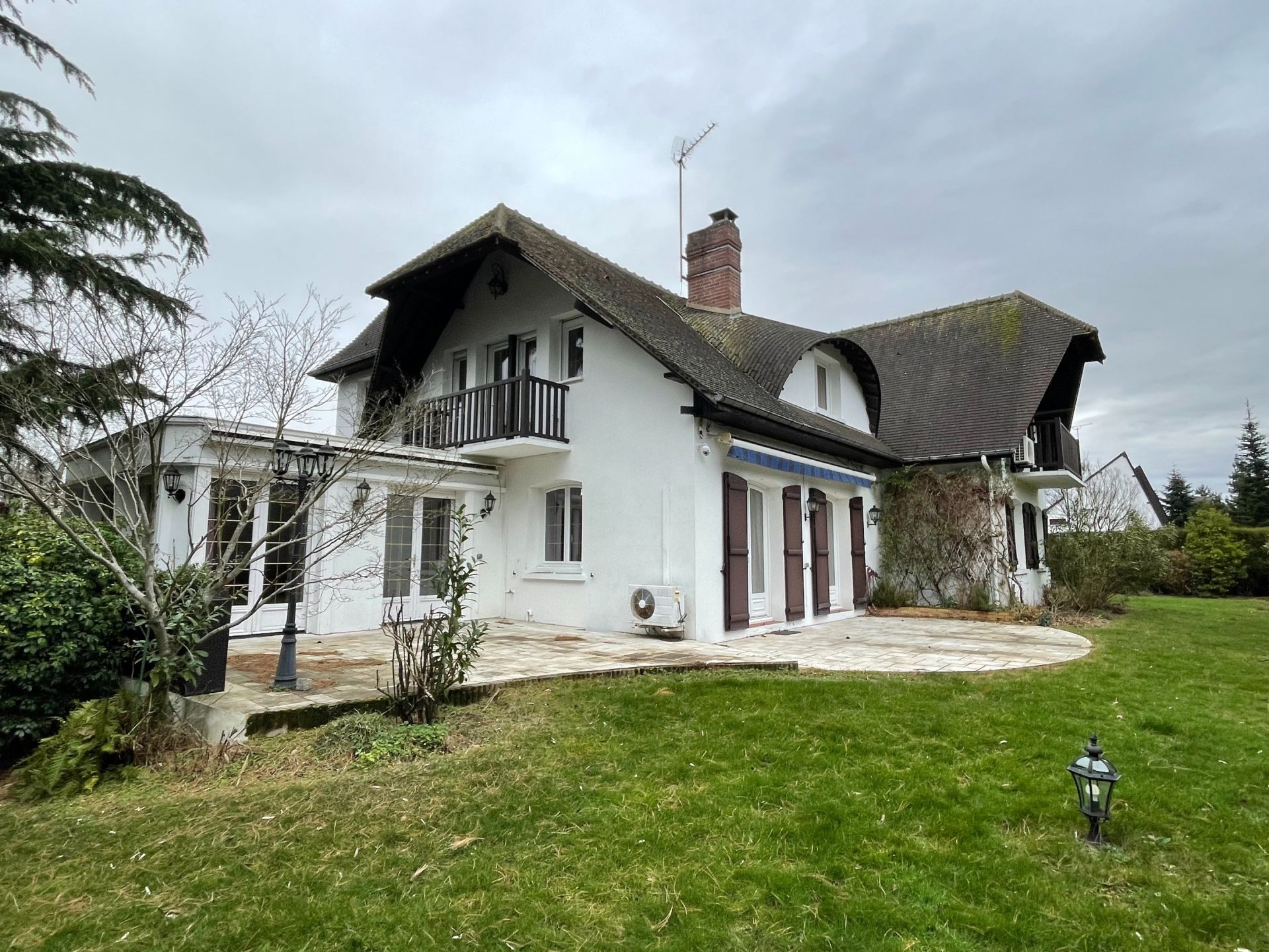 maison bourgeoise 9 Pièces en vente sur ST ETIENNE DU ROUVRAY (76800)