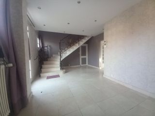 mansion 9 Rooms for sale on ST ETIENNE DU ROUVRAY (76800)
