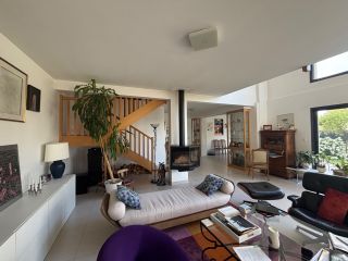 house 7 Rooms for sale on OUISTREHAM (14150)