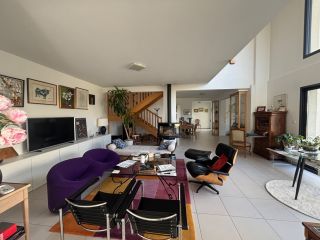 house 7 Rooms for sale on OUISTREHAM (14150)