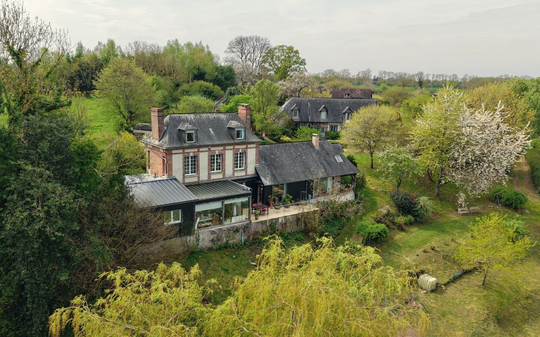 maison 19 Pièces en vente sur GONNEVILLE SUR HONFLEUR (14600)